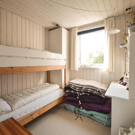 Three-bedroom In Juelsminde