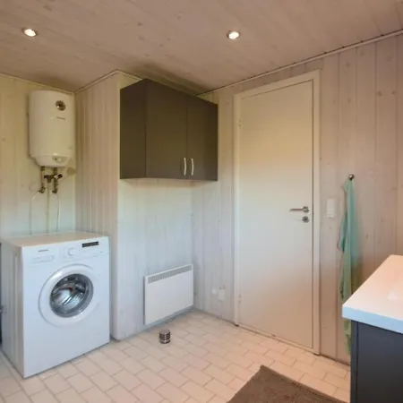 Three-bedroom In Juelsminde * Sønderby